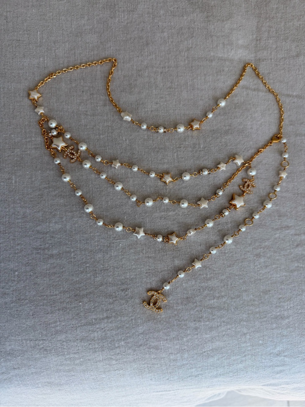 CHANEL Pearl Star CC Multi Strand Belt Gold & White - Picture 8 of 16